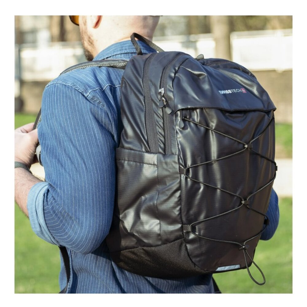 SWISS TECH Black Unisex Bungee 20 Liter Ripstop Polyester Backpack